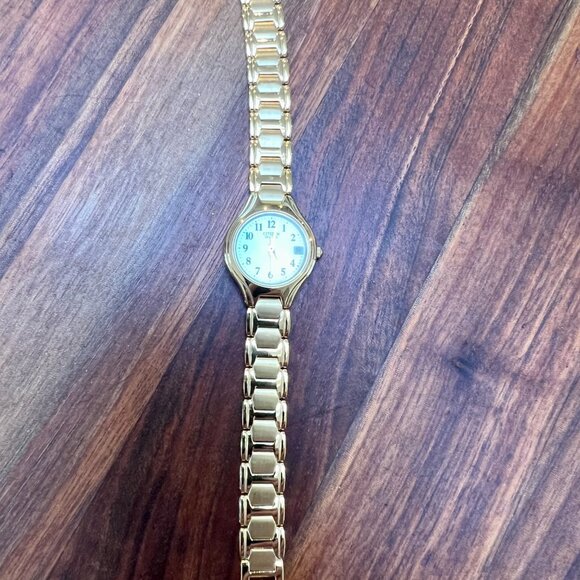 Stunning Citizens Gold Ladies Watch main image 7